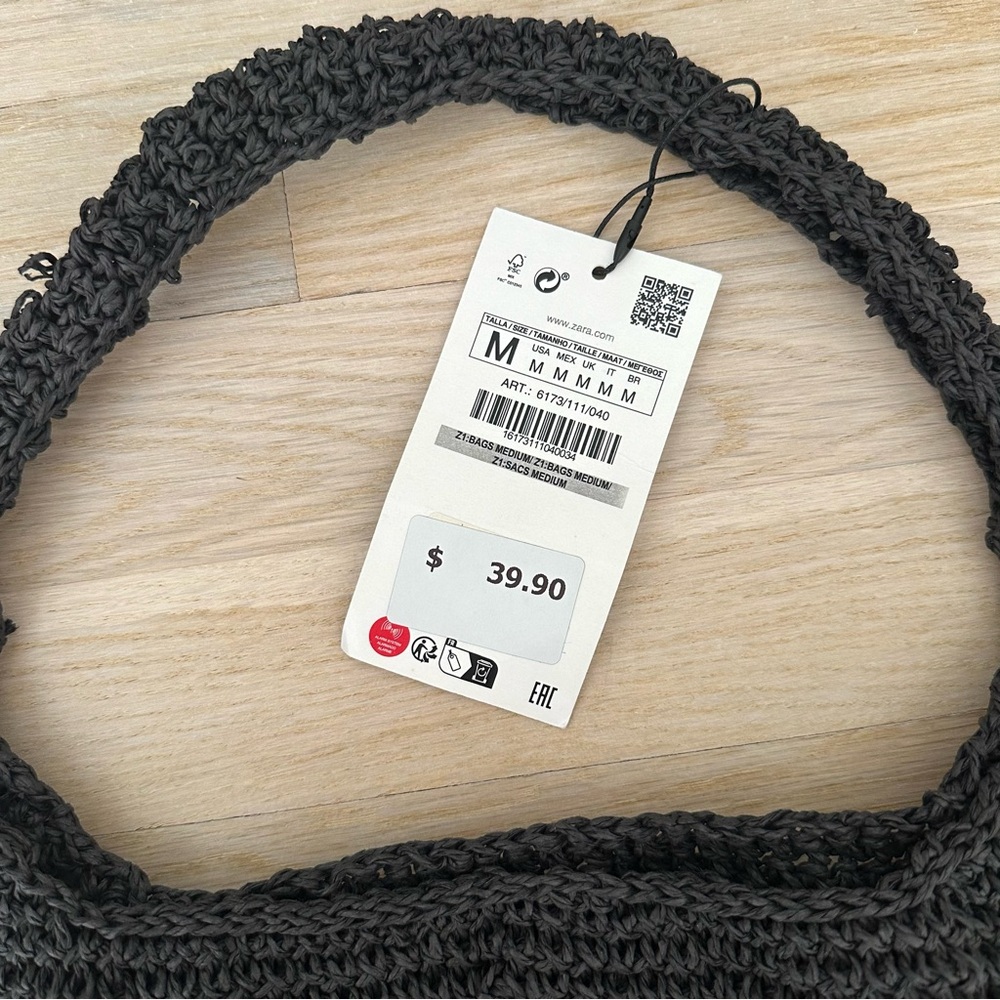 Zara Crochet Bucket Bag - Picture 3 of 5
